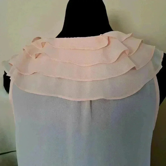 Forever 21  Sleeveless Blouse Pake Pink Small Ruffle Lightweight Semi Sheer - Picture 8 of 9